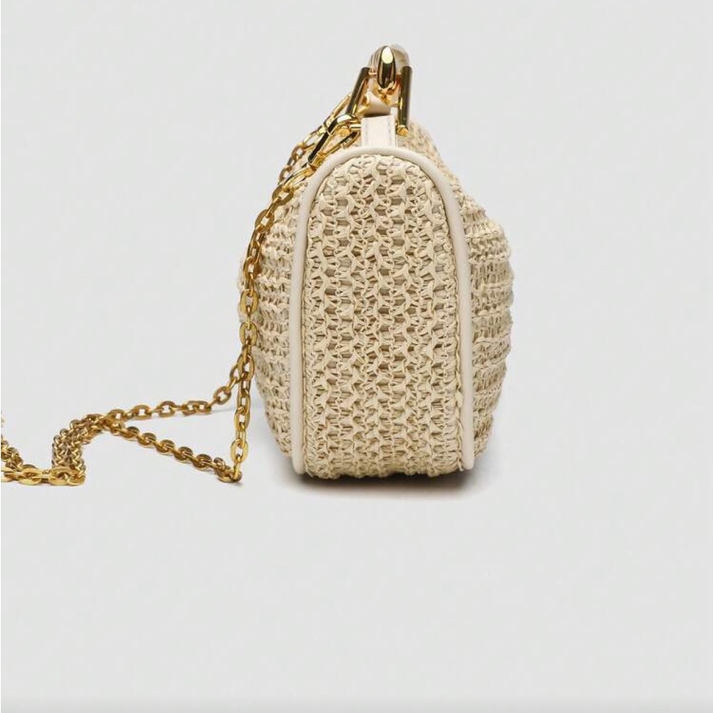 Elegant Cream Woven Handbag - Picture 2 of 10